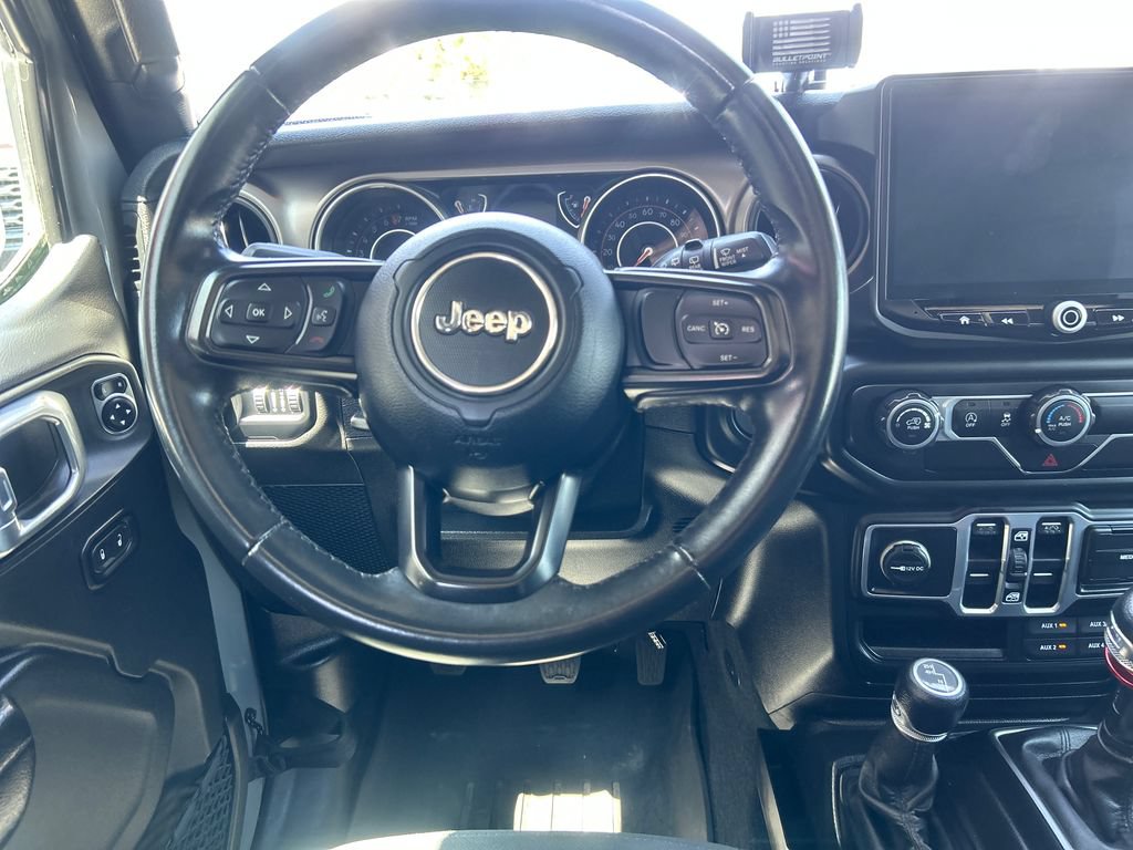 Used 2018 Jeep Wrangler Unlimited Sport S AWD/4WD image 13