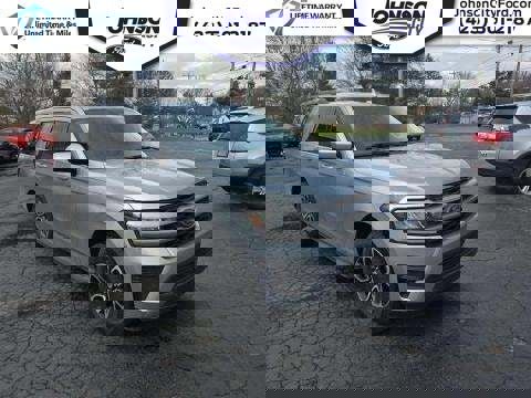 Used 2024 Ford Expedition XLT image 1