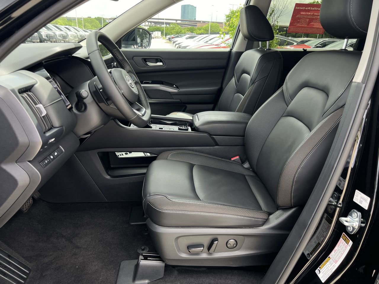 Certified 2025 Nissan Pathfinder SL AWD/4WD image 20