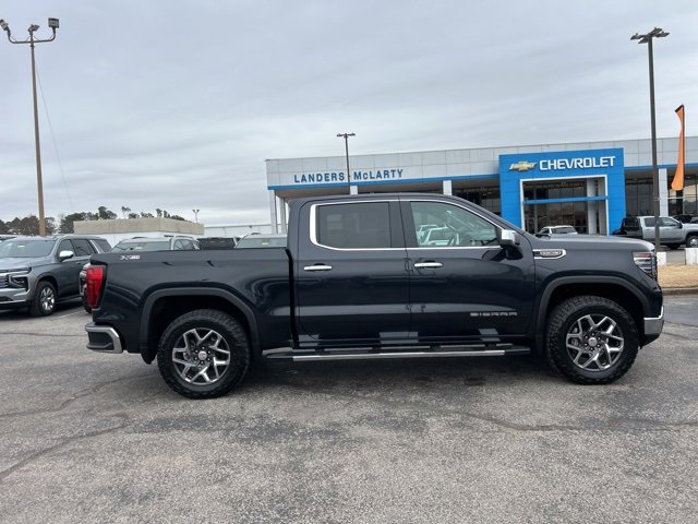 Used 2023 GMC Sierra 1500 SLT w/ SLT Premium Package image 2