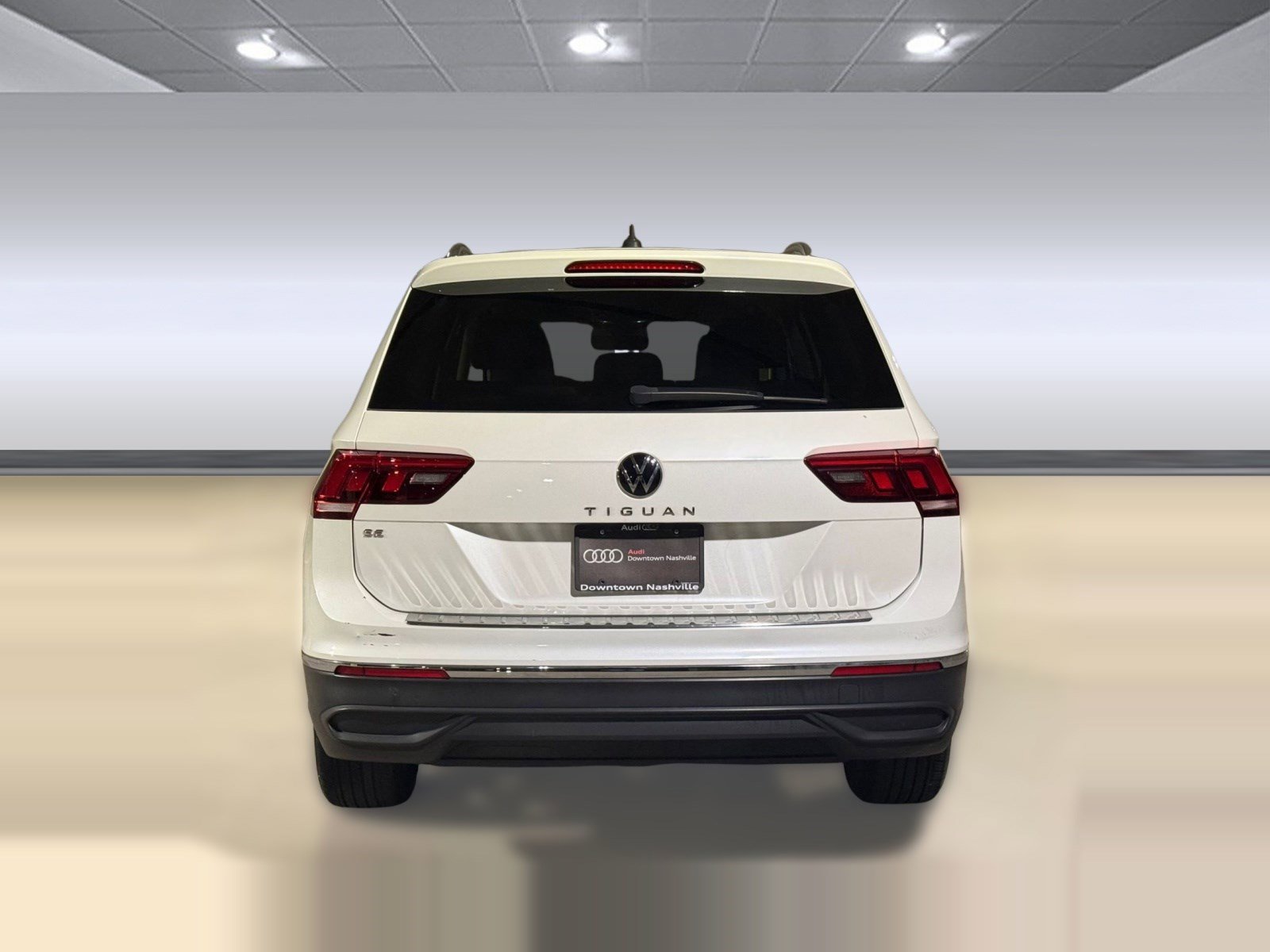 Used 2023 Volkswagen Tiguan SE image 9