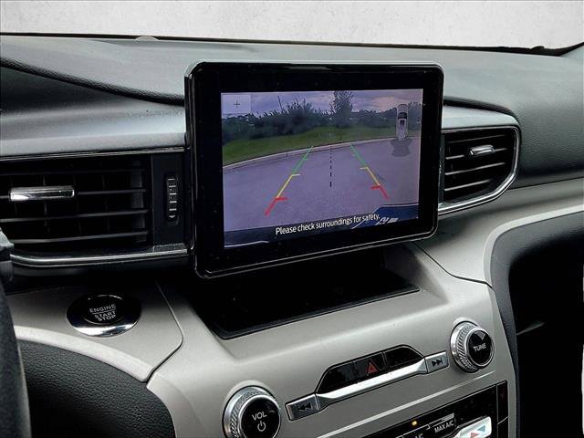 Used 2023 Ford Explorer XLT w/ Equipment Group 202A RWD image 21