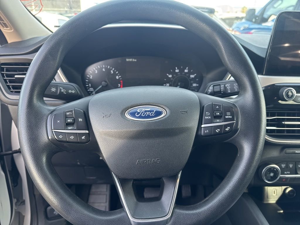 Used 2020 Ford Escape SE image 10