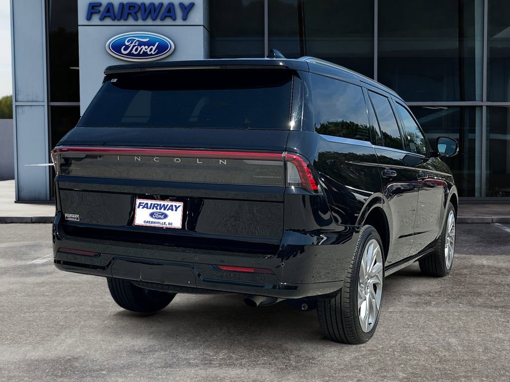 Used 2025 Lincoln Navigator Black Label AWD/4WD image 6