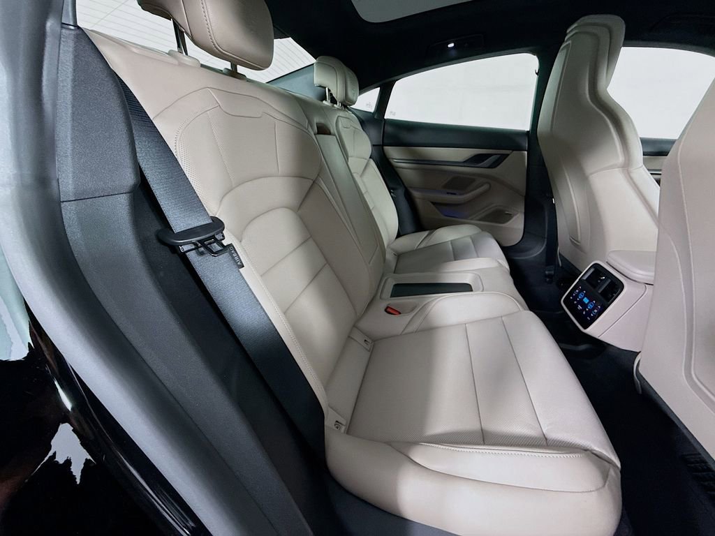 Certified 2025 Porsche Taycan image 28