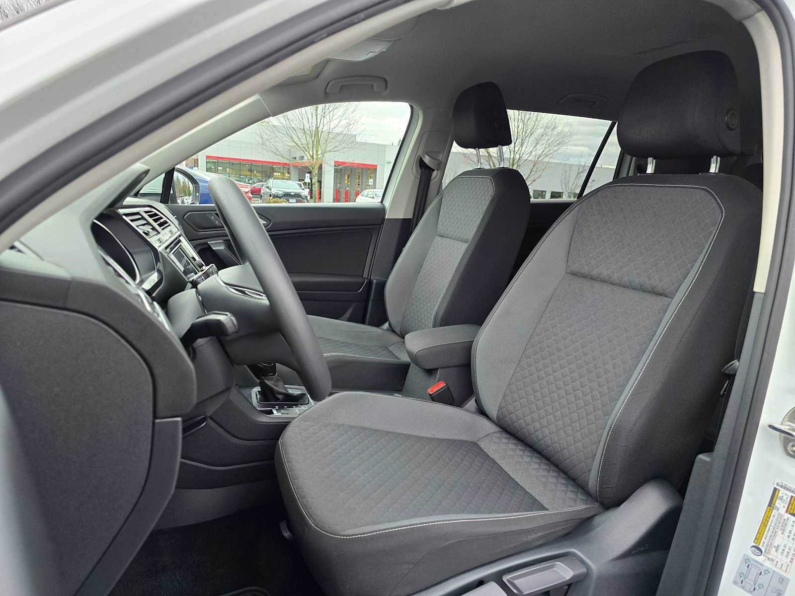 Used 2021 Volkswagen Tiguan S image 21