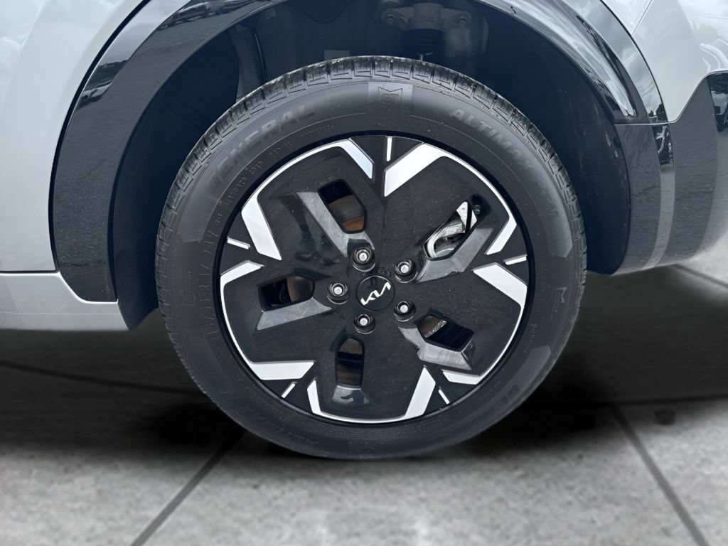 Used 2025 Kia Niro Wind w/ Wind Preserve Package FWD image 31