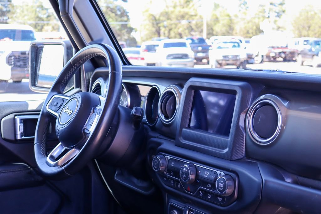 Used 2019 Jeep Wrangler Unlimited Sahara w/ Safety Group AWD/4WD image 14