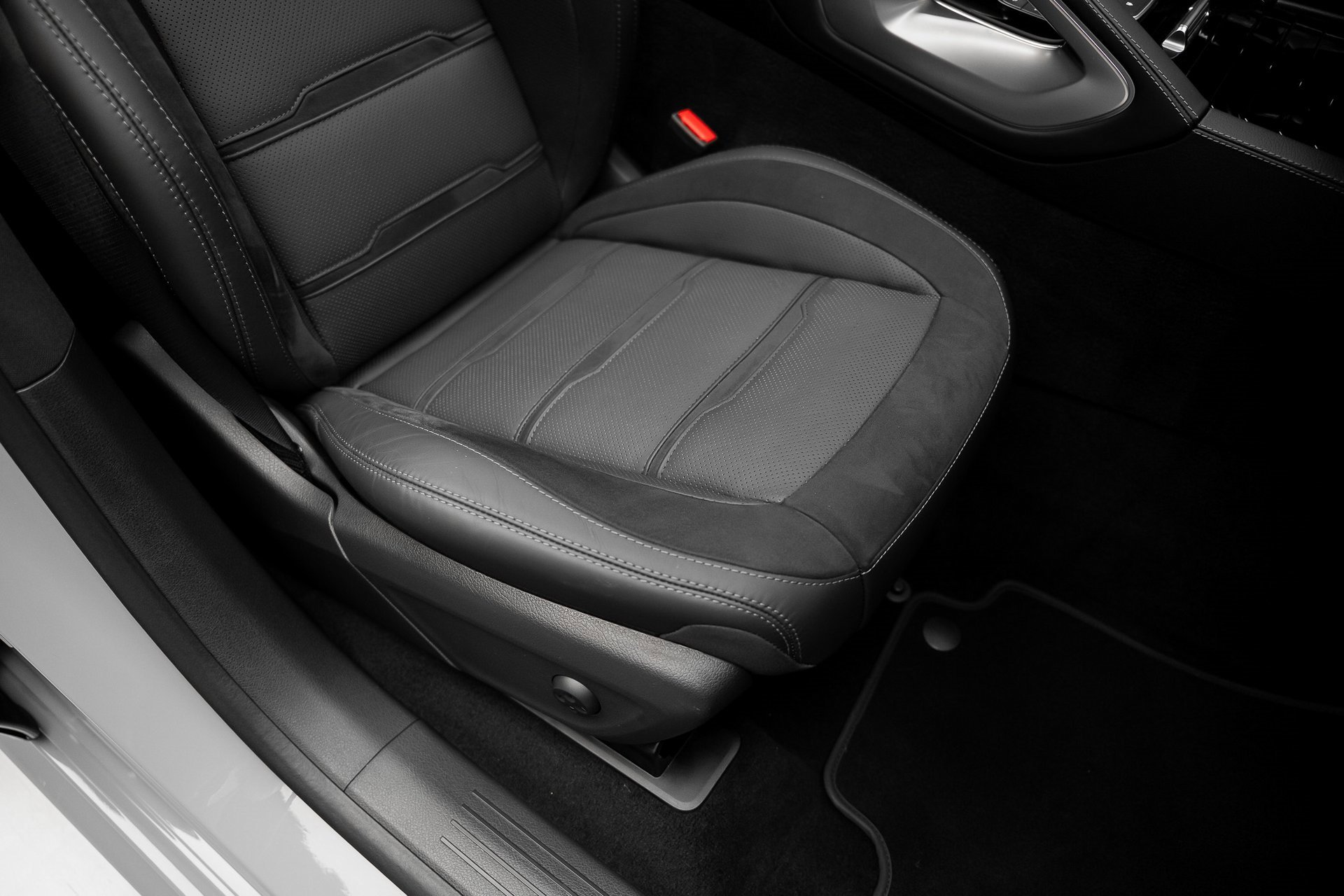 Used 2024 Mercedes-Benz GLE 53 AMG 4MATIC Coupe image 70