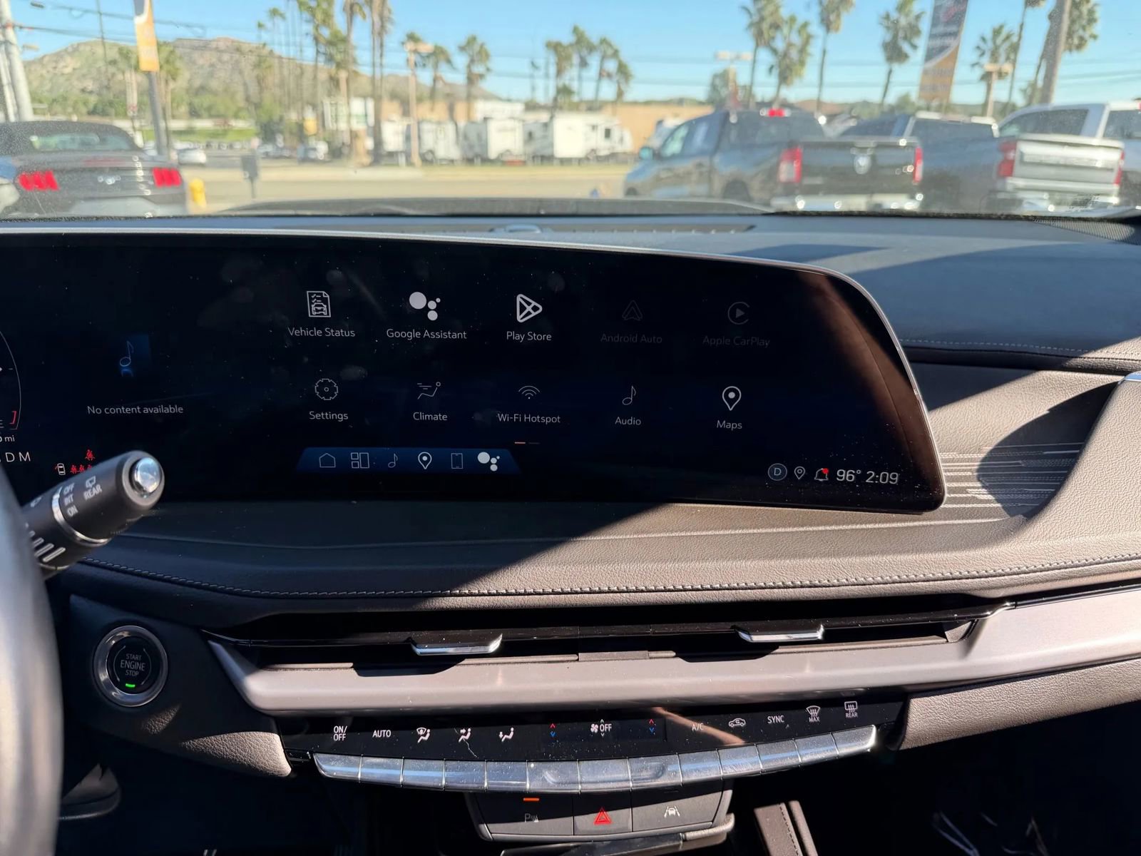 Used 2024 Cadillac XT4 Premium Luxury image 19