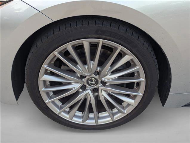 Used 2025 Lexus IS 300 w/ Premium Package RWD image 4