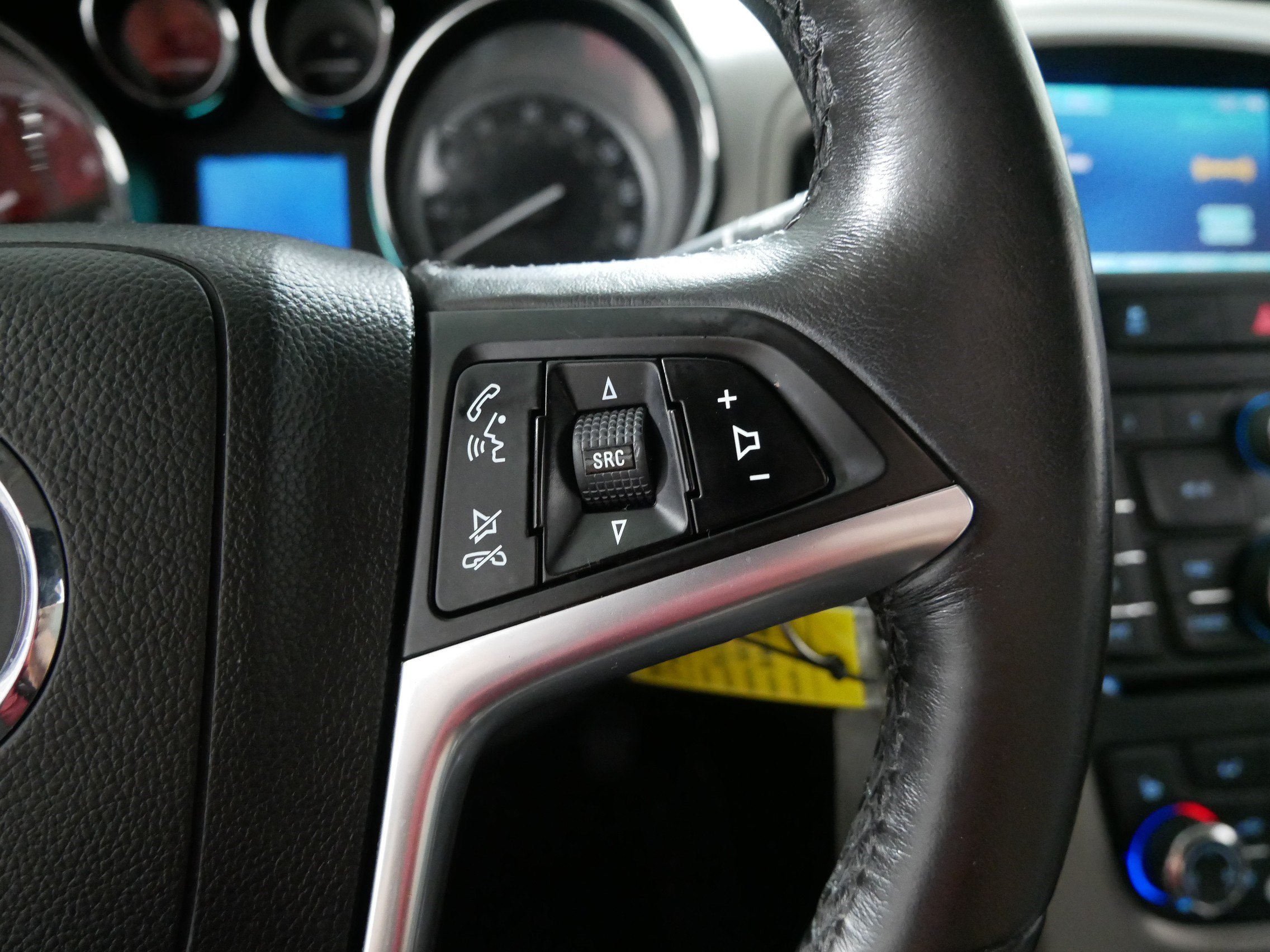 Used 2015 Buick Verano w/ Comfort Package FWD image 28