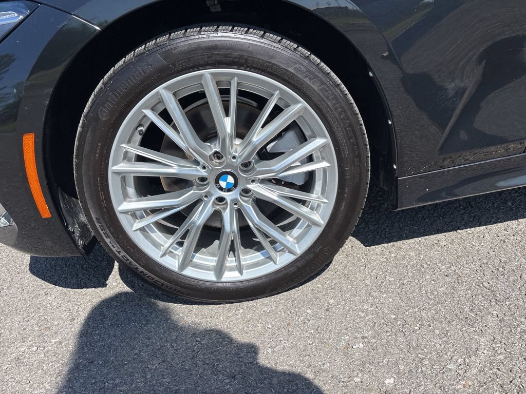 Used 2023 BMW 330i Sedan w/ Driving Assistance Package RWD image 8
