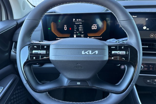 New 2027 Kia Carnival EX FWD image 28