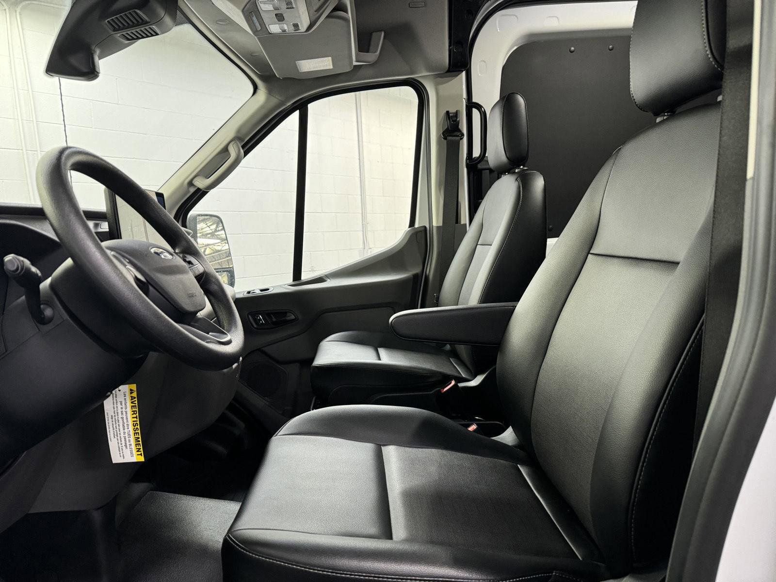 Used 2022 Ford E-Transit Medium Roof w/ Load Area Protection Package image 9