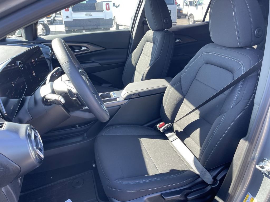 New 2026 Chevrolet Equinox EV LT w/ LPO, All-Weather Mat Package FWD image 11