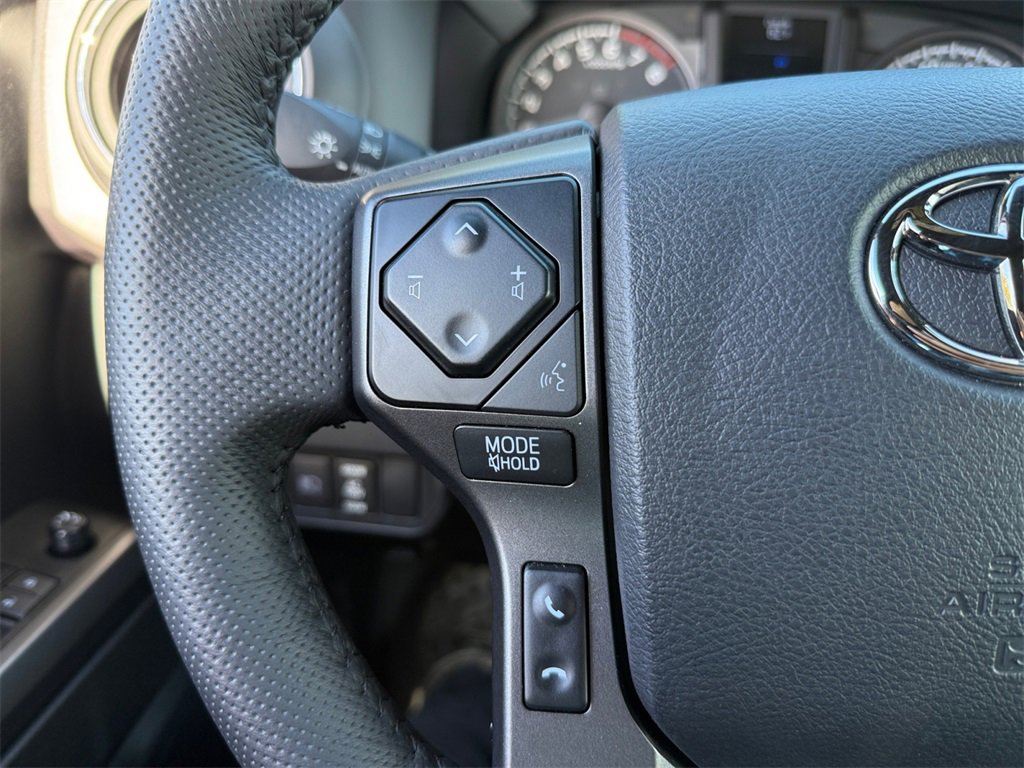 Used 2023 Toyota Tacoma TRD Off-Road w/ Advanced Technology Package image 21