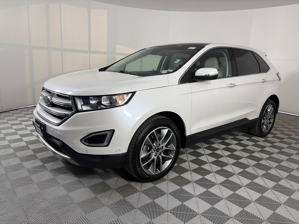 Used 2016 Ford Edge Titanium w/ Equipment Group 302A image 3