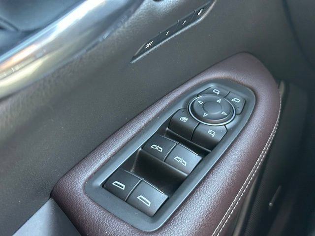 Used 2021 Cadillac XT6 Premium Luxury w/ LPO, Floor Liner Package AWD/4WD image 26