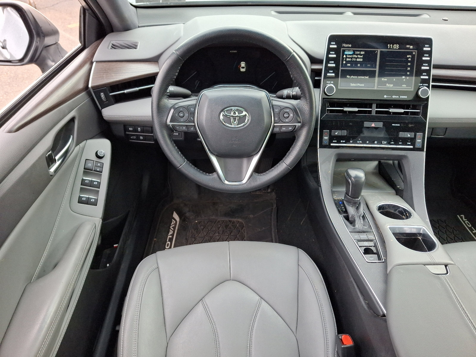 Used 2021 Toyota Avalon XLE image 12