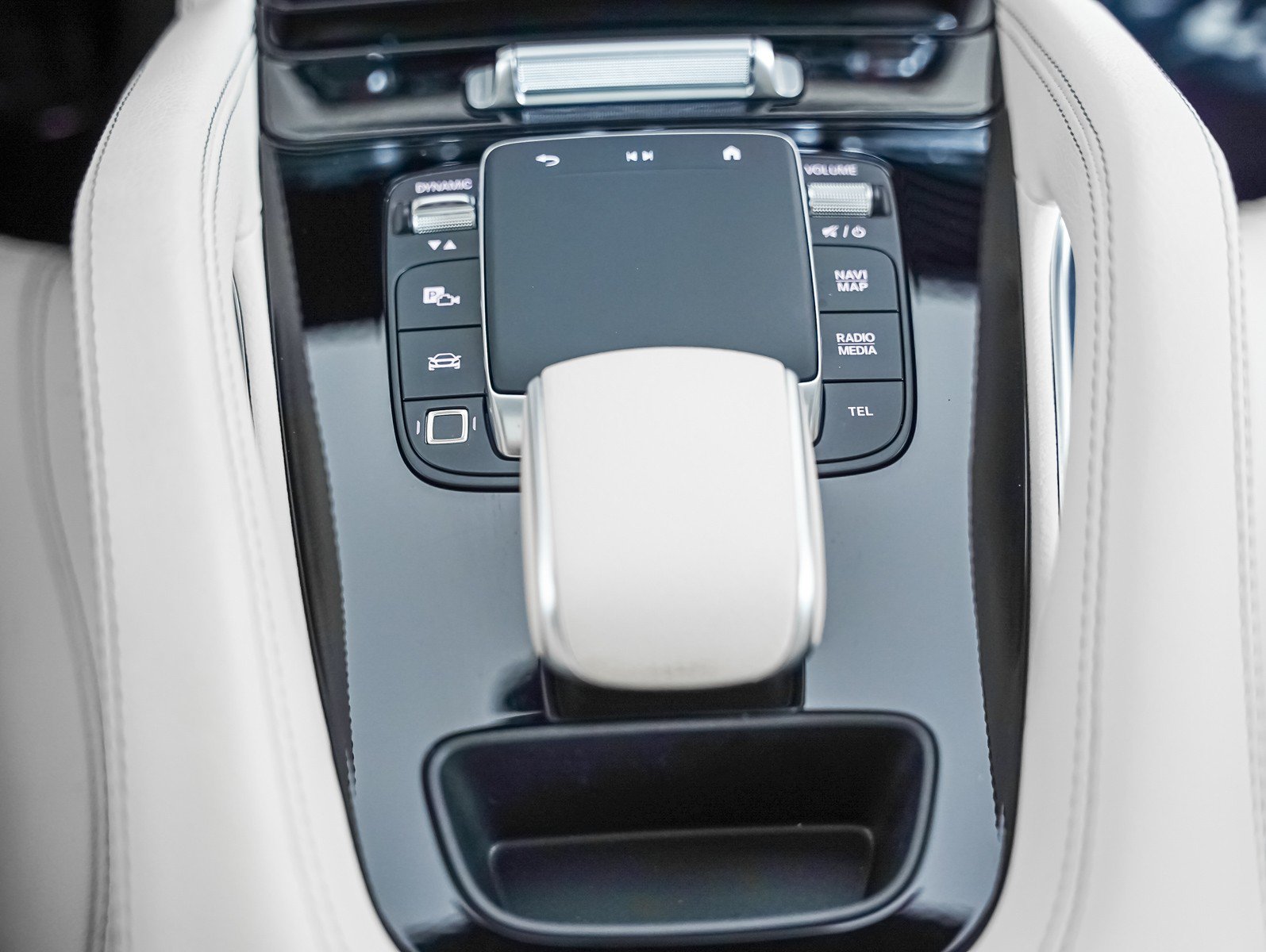 Certified 2025 Mercedes-Benz GLE 450e 4MATIC image 15