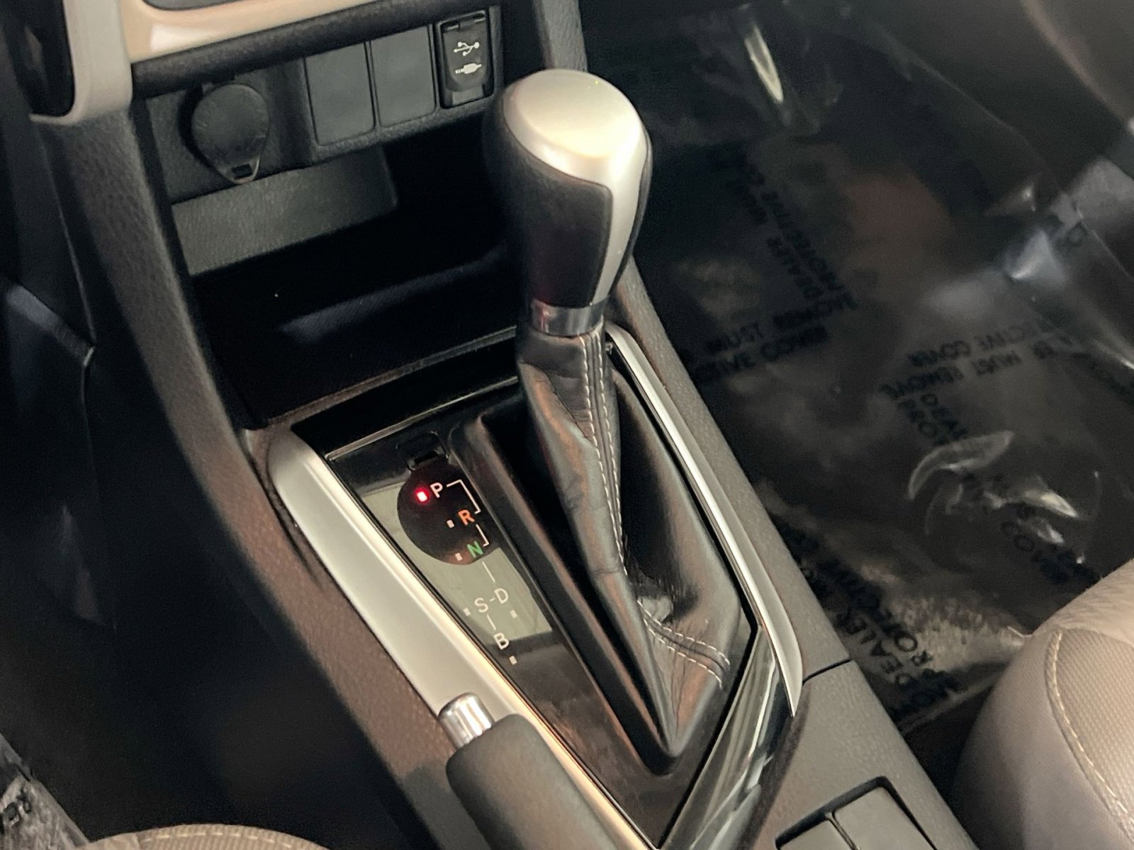 Used 2019 Toyota Corolla L image 19