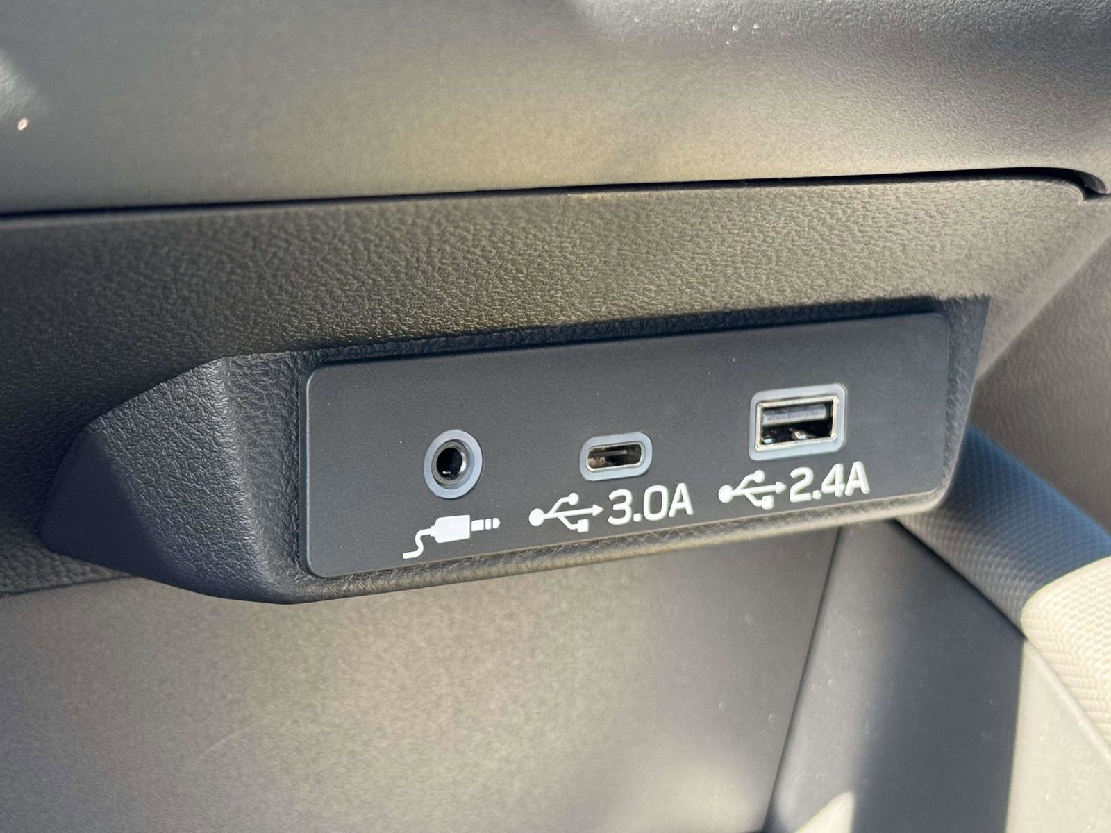 New 2025 Subaru Forester Limited w/ Popular Package image 13