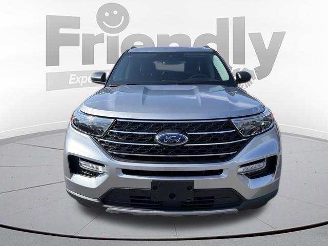 Used 2024 Ford Explorer XLT w/ Equipment Group 202A AWD/4WD image 12