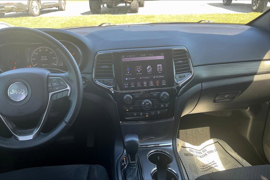 Used 2019 Jeep Grand Cherokee Laredo image 6