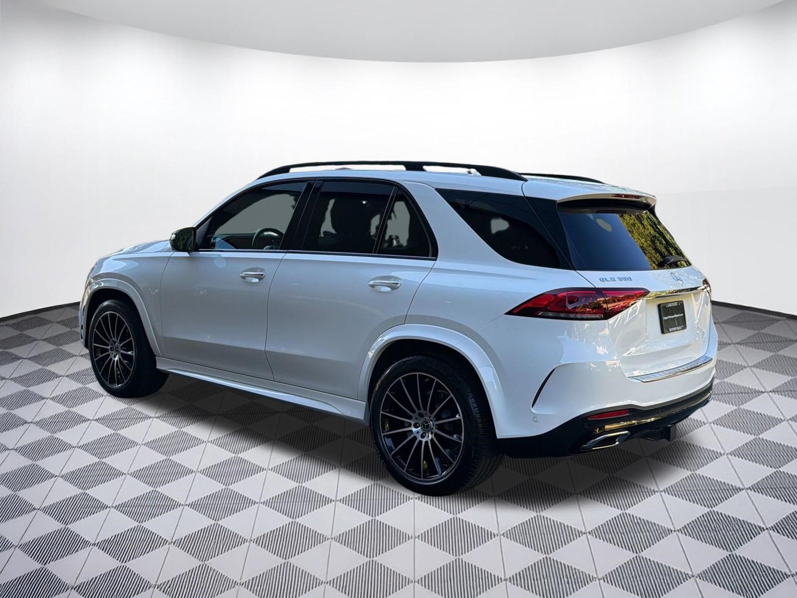 Used 2023 Mercedes-Benz GLE 350 4MATIC image 3
