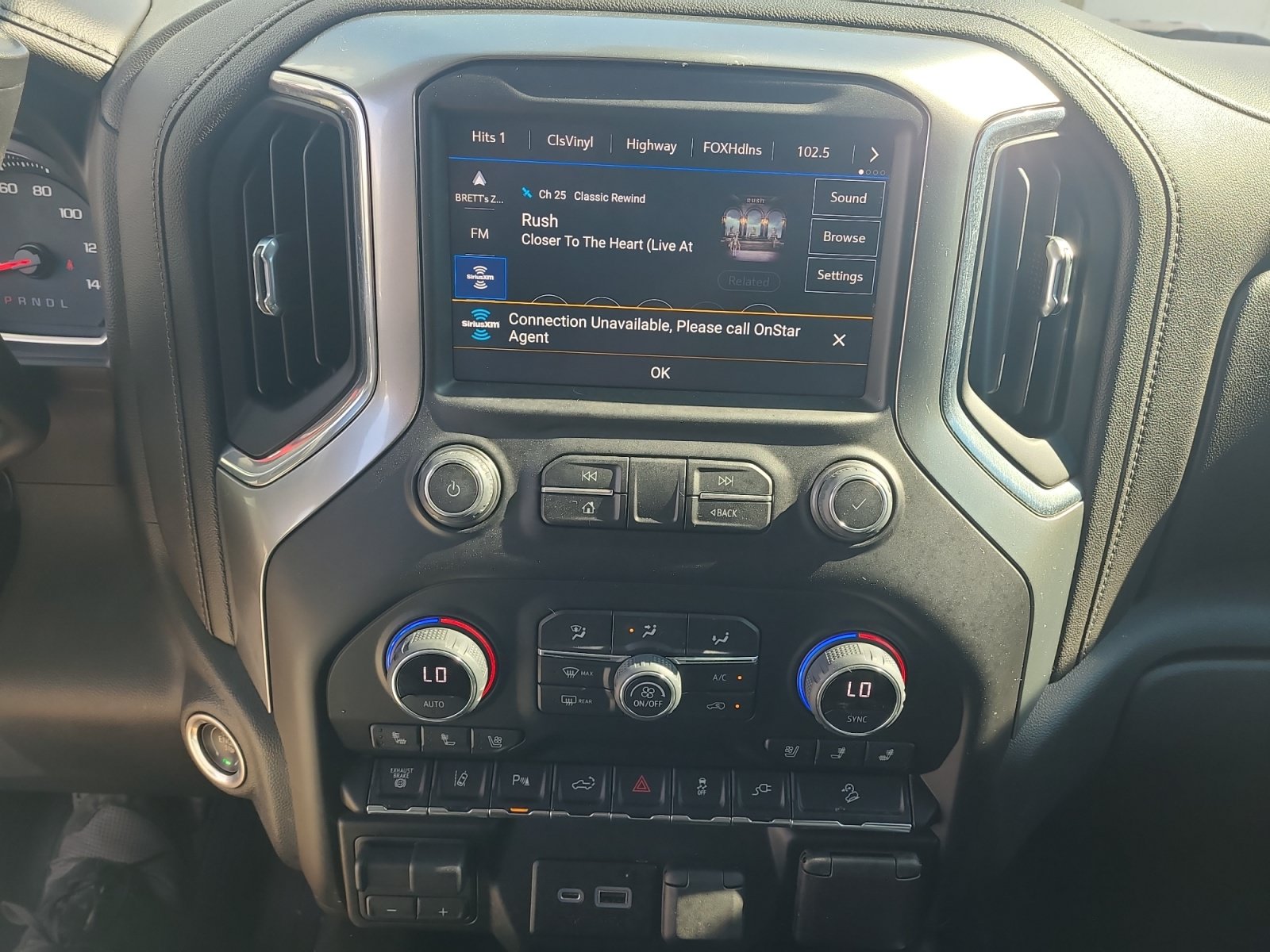 Used 2022 Chevrolet Silverado 2500 LTZ AWD/4WD image 18