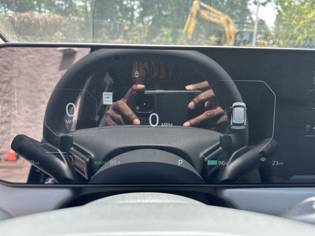 New 2027 Kia EV3 Wind FWD image 20