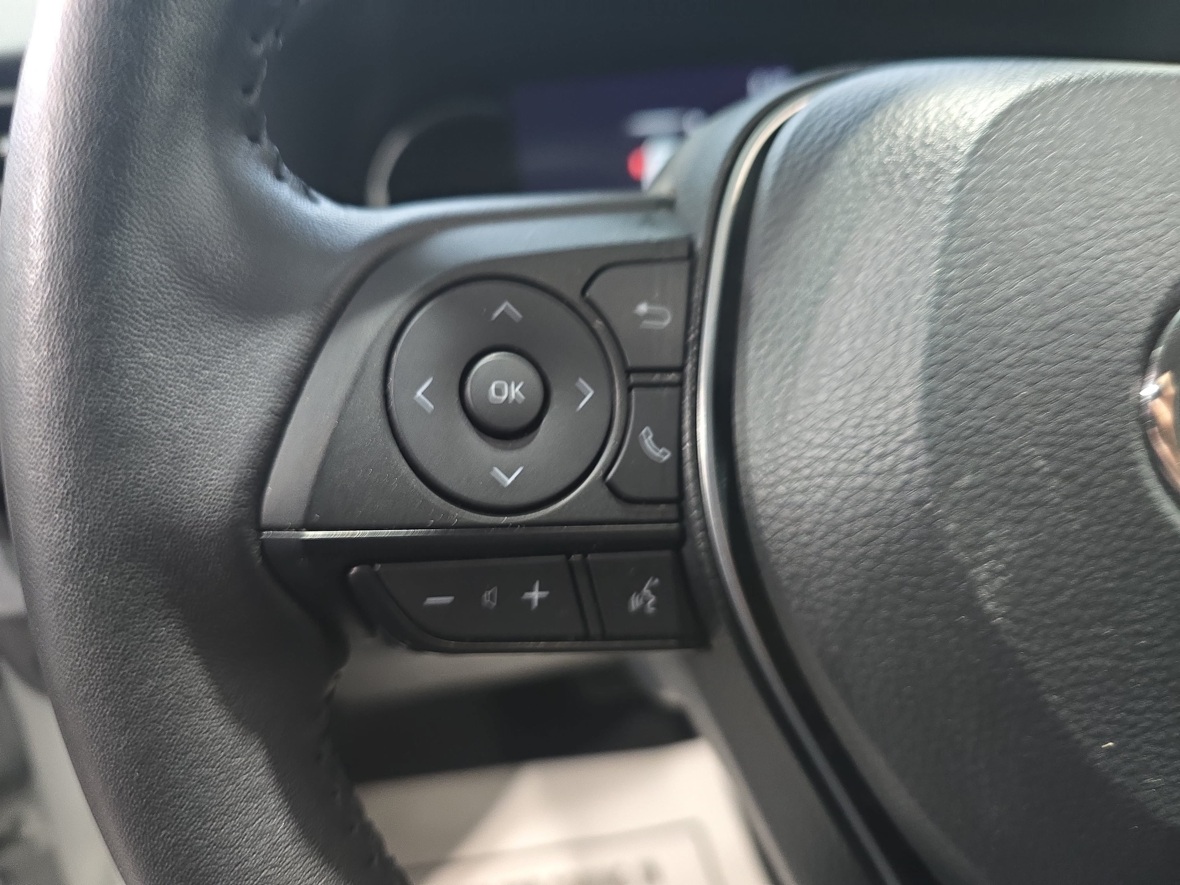 Used 2024 Toyota RAV4 XLE Premium FWD image 17