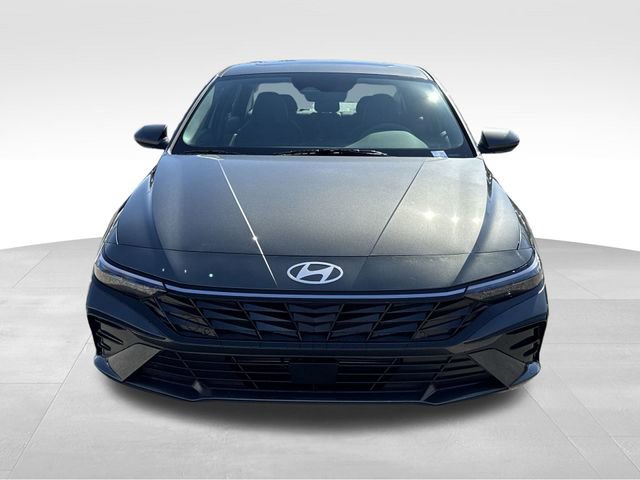 Used 2025 Hyundai Elantra SEL image 8