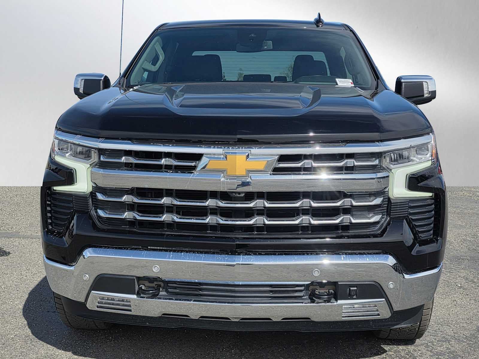 Used 2023 Chevrolet Silverado 1500 LTZ AWD/4WD image 8