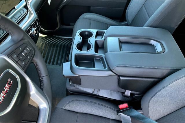 New 2026 GMC Sierra 1500 SLE image 9
