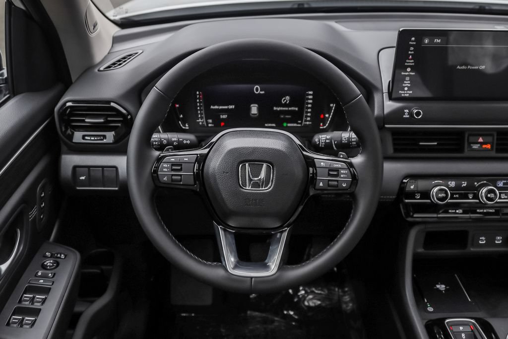 New 2026 Honda Pilot Touring image 12