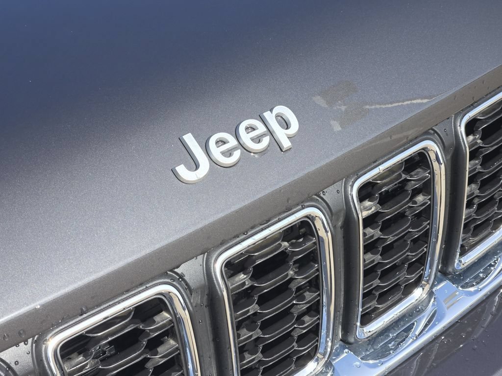 New 2026 Jeep Grand Cherokee Laredo X AWD/4WD image 12
