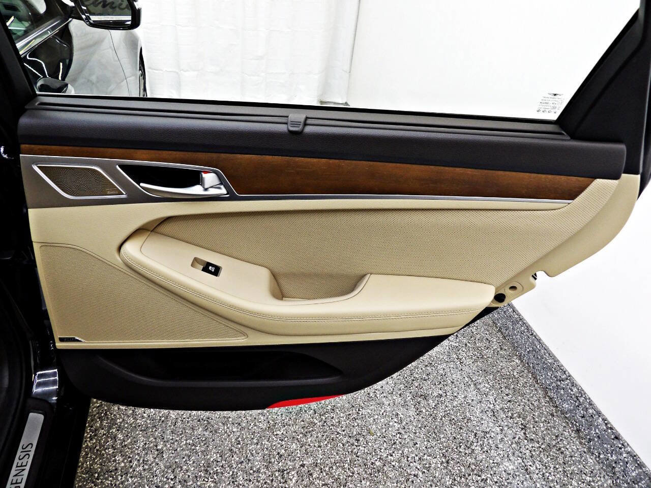 Used 2018 Genesis G80 3.8 w/ Option Group 03 image 12