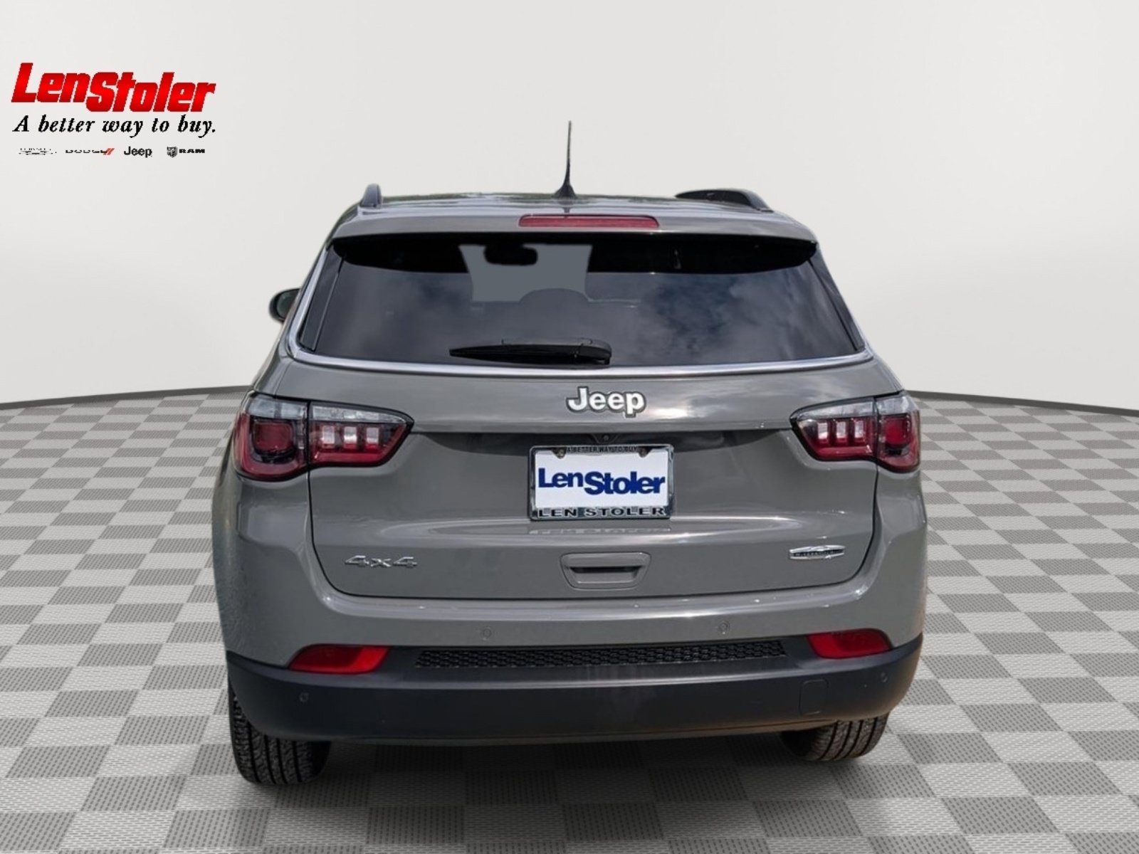 Used 2024 Jeep Compass Latitude AWD/4WD image 4