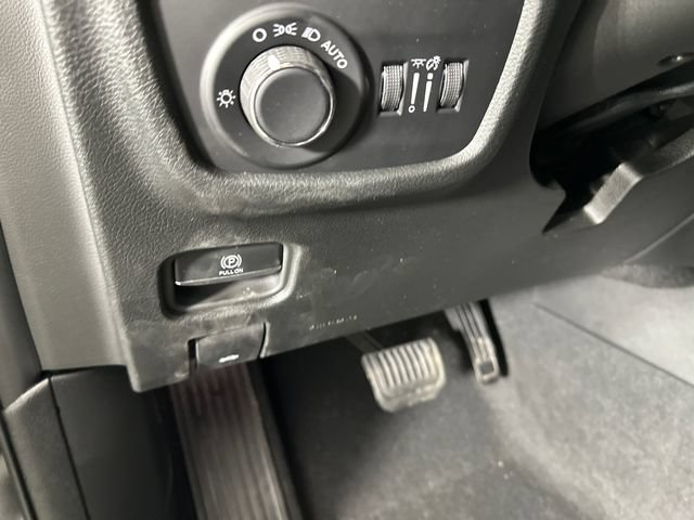 New 2026 Jeep Grand Cherokee Altitude AWD/4WD image 23