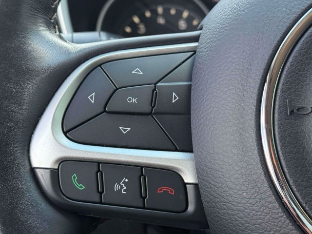 Used 2019 Jeep Compass Limited AWD/4WD image 21