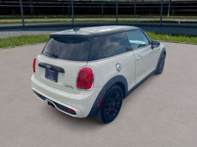 Used 2016 MINI Cooper S image 4