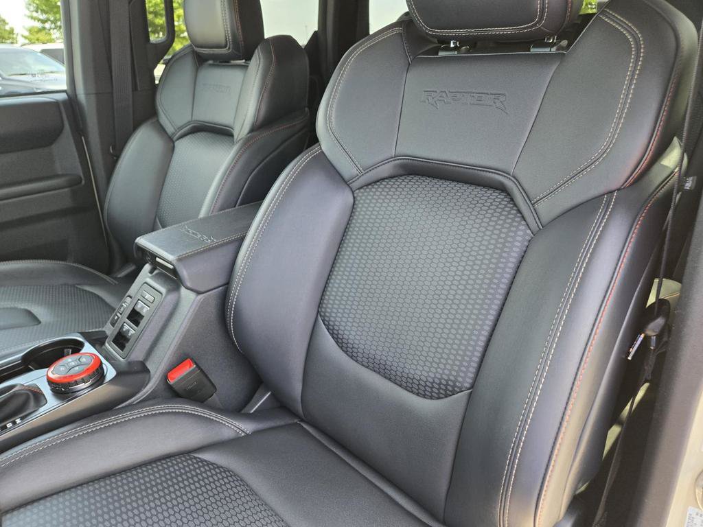 Used 2025 Ford Bronco Raptor AWD/4WD image 16
