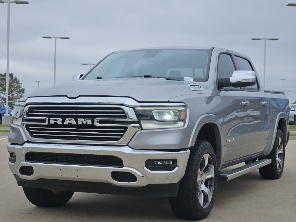 Used 2019 RAM 1500 Laramie AWD/4WD image 3