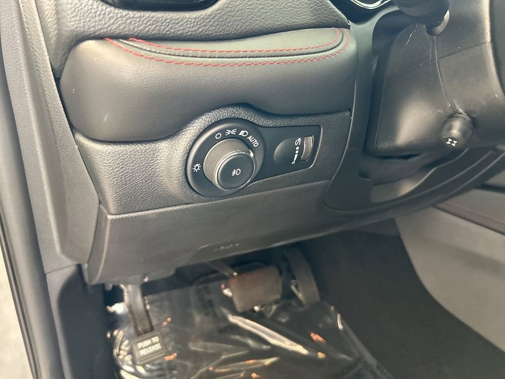 Used 2023 Dodge Durango GT image 43