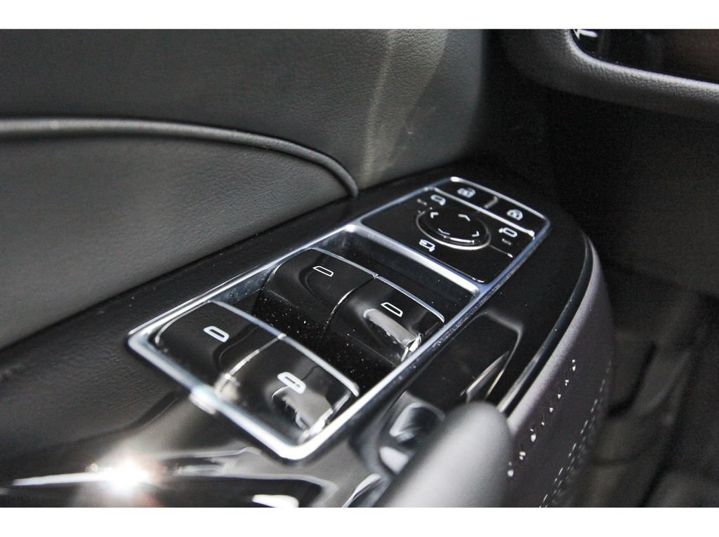Certified 2024 Cadillac Lyriq Sport RWD image 20