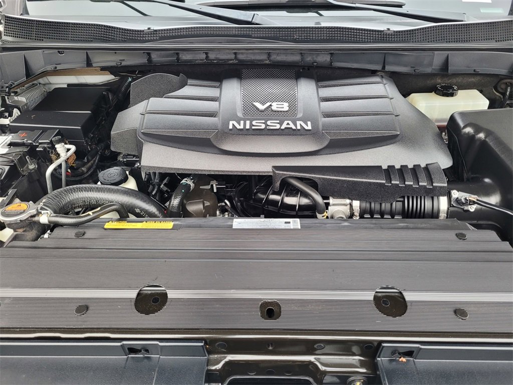Used 2019 Nissan Titan SV image 26