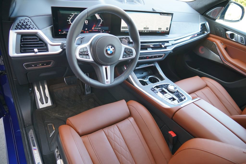 New 2026 BMW X7 M60i image 12