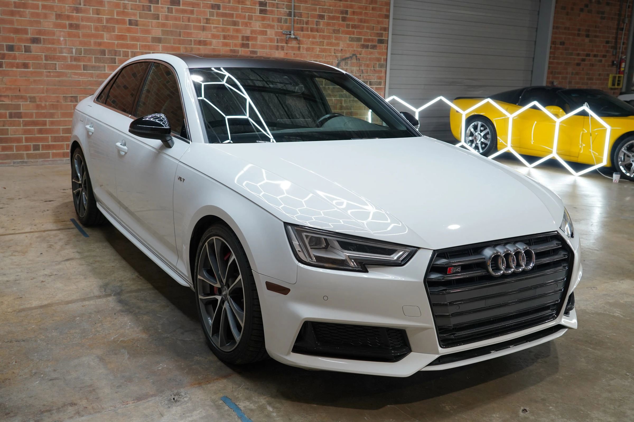 Used 2018 Audi S4 Premium Plus w/ Navigation Package image 4